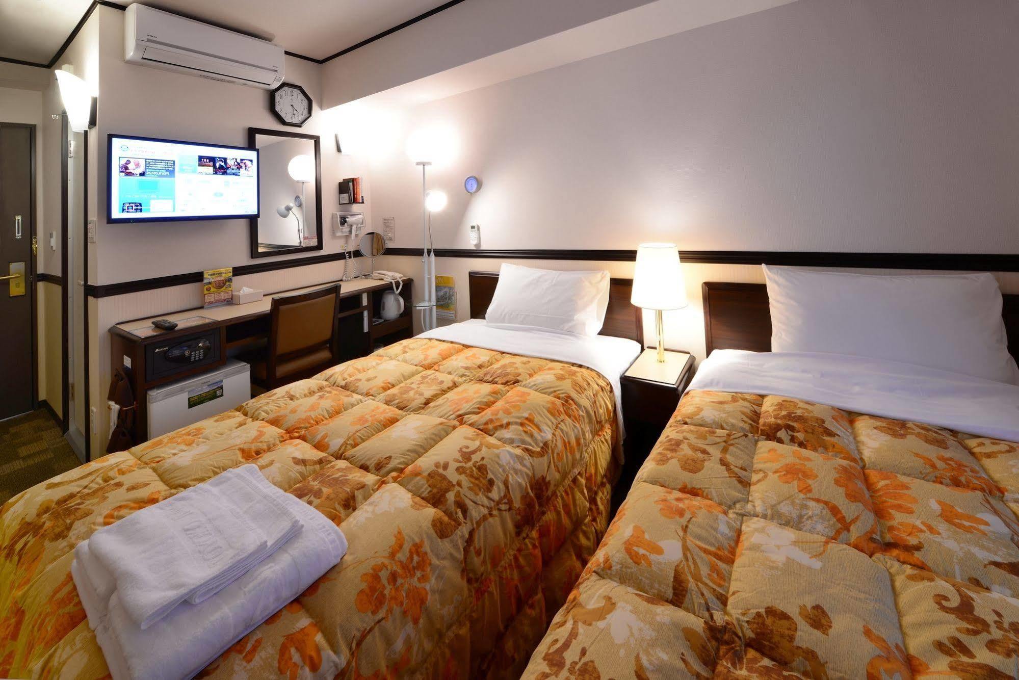 Toyoko Inn Gifu-Hashima-Eki Shinkansen Minami-Guchi Hashima  Екстериор снимка